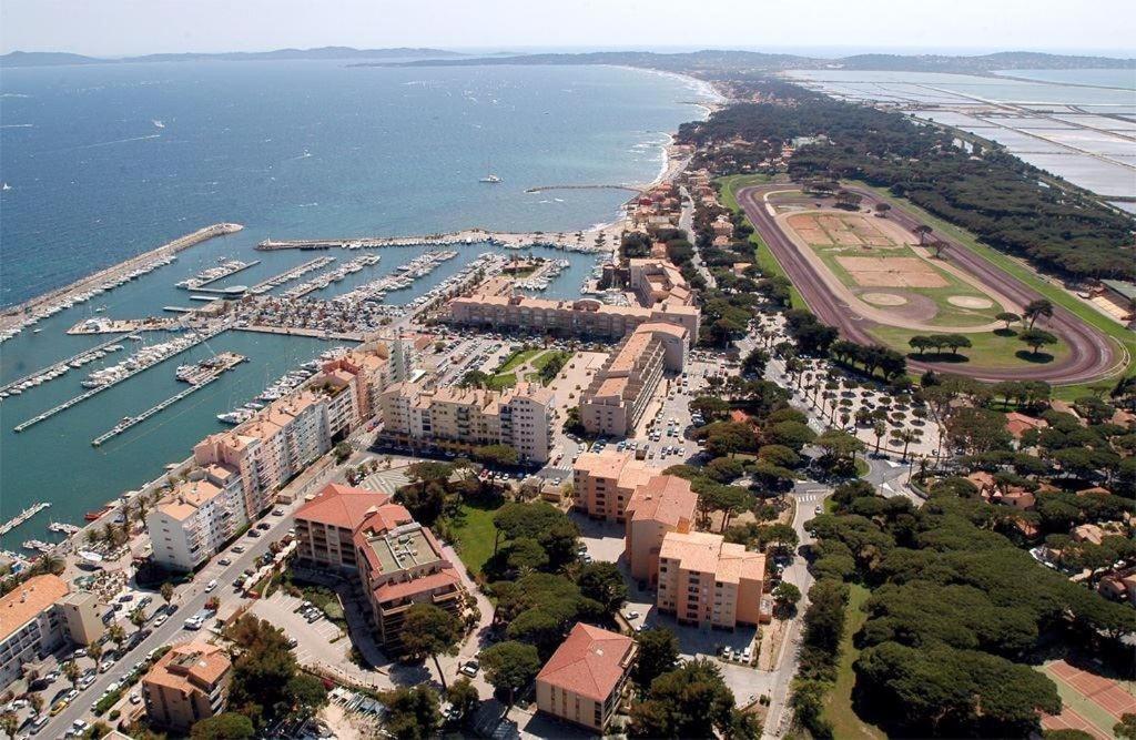 Spacieux Studio Sur Le Port De Hyères المظهر الخارجي الصورة
