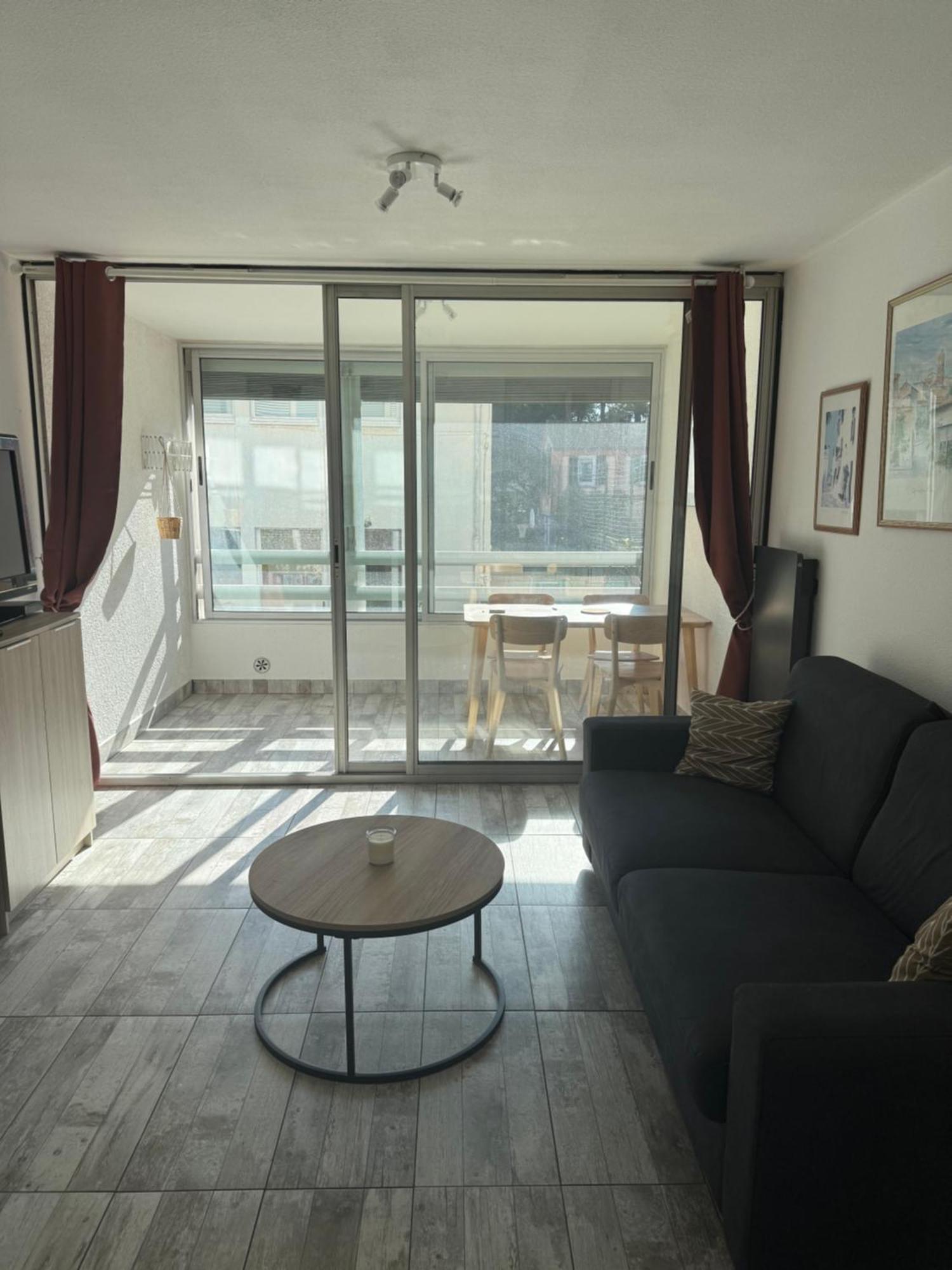 Spacieux Studio Sur Le Port De Hyères المظهر الخارجي الصورة